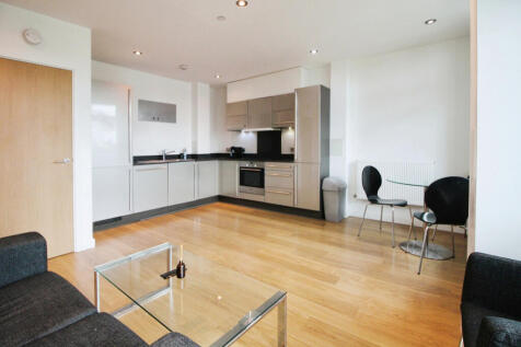 Lounge-Kitchen 1.jpeg