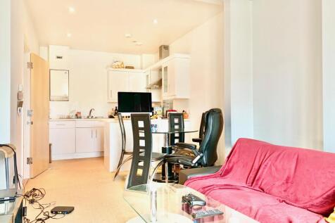 Lounge-Kitchen