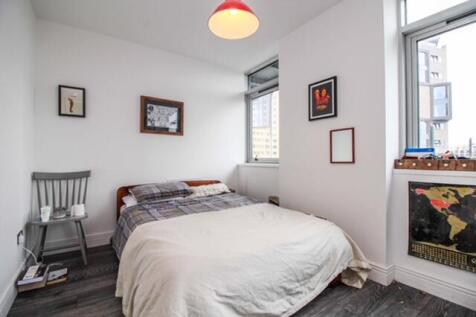 Master Bedroom.JPG