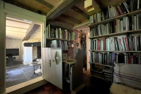Library/Snug