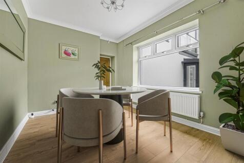 74-dinning_room.jpg