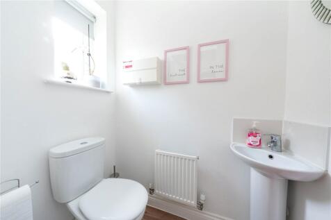 Dowstairs Wc