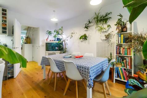 Reception / Kitchen