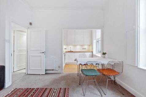 Reception / Kitchen