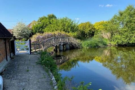 butchers pond and path.jpg