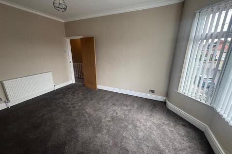 Front Bedroom (large)