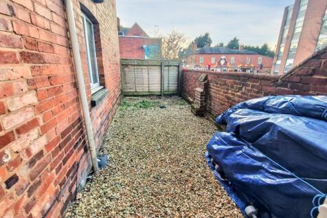 Ground Floor Flat 1 Garden