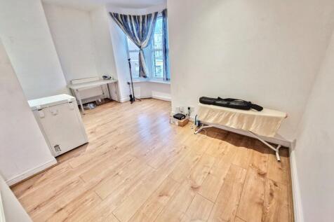 1st Floor Flat 2 Living Room