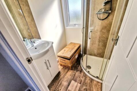Ensuite Shower Room
