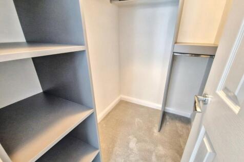 Master Bedroom Dressing Area