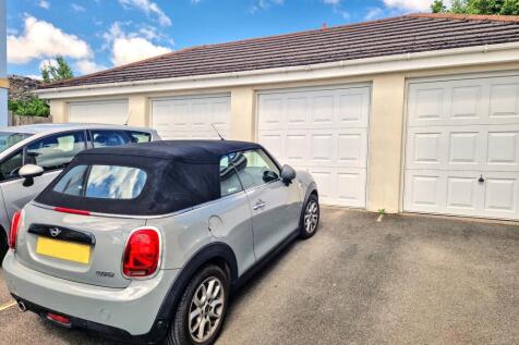 Garage &amp; Parking