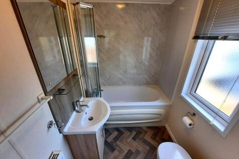 Example of Ensuite bathroom