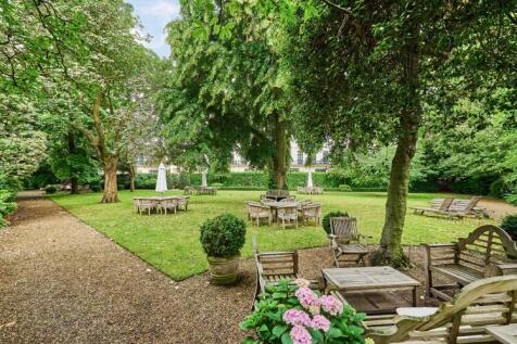 Communal Gardens 