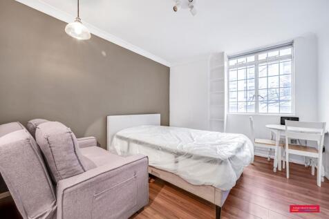 Bedroom/reception