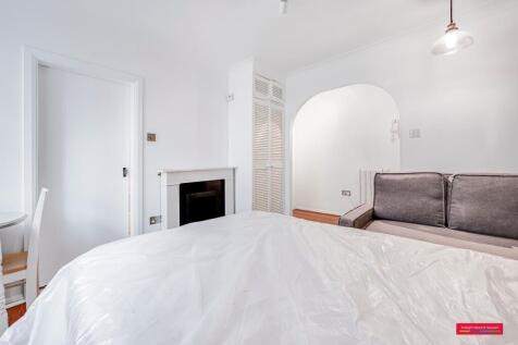 Bedroom/reception