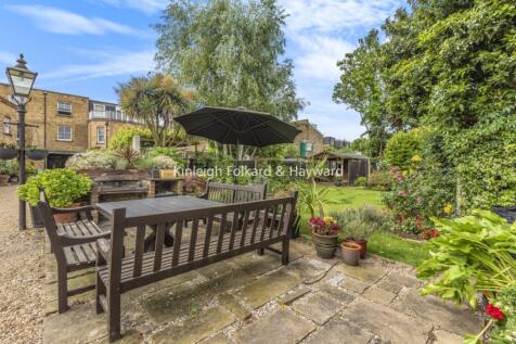 2a8621d3-6e55-429d-b