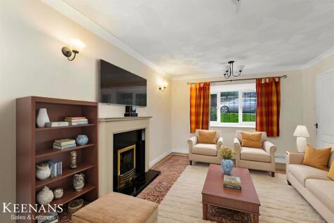 DSC06483 - Living Room - Standard - 3.jpg