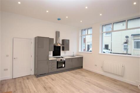 Kitchen / Lounge