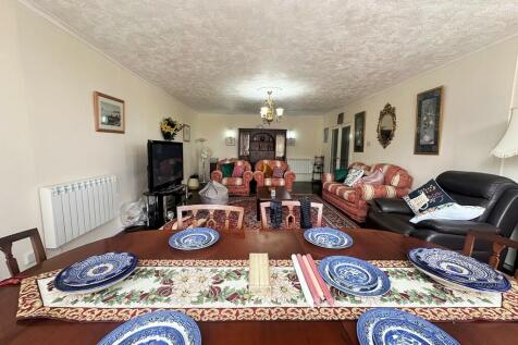 IMG-8647