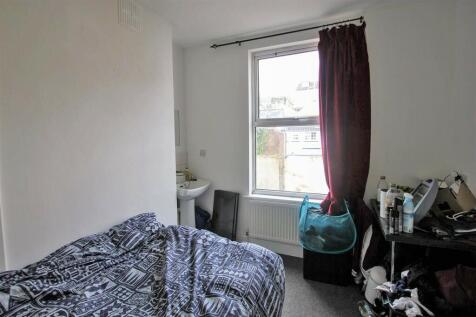 6SS Bedroom 4