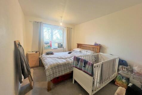 Bedroom 1i
