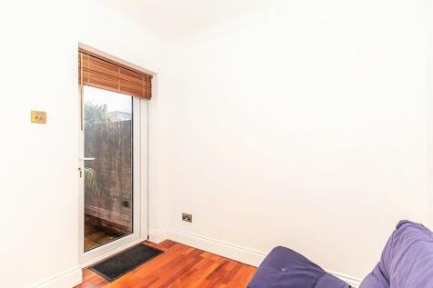 Bedroom 3i