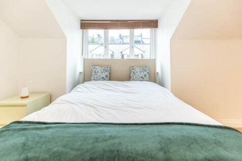Bedroom 1ii