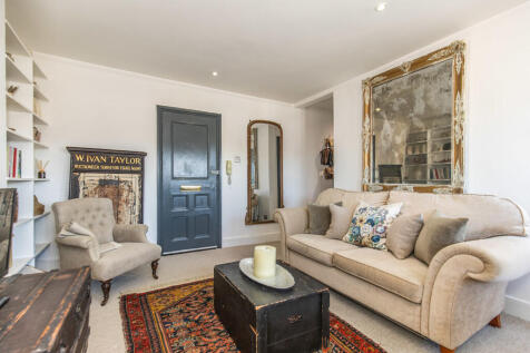 35 Gwydyr Mansion...