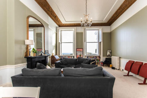 Sitting Room 6