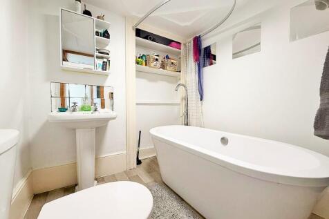 Bathroom i