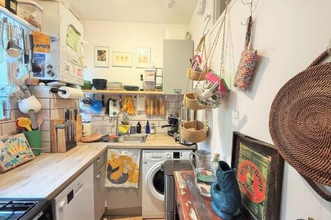 Kitchen i