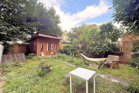 Garden i
