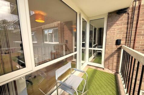 Balcony 2