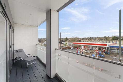 Charlotte Court EN4 8QZ-1.jpg