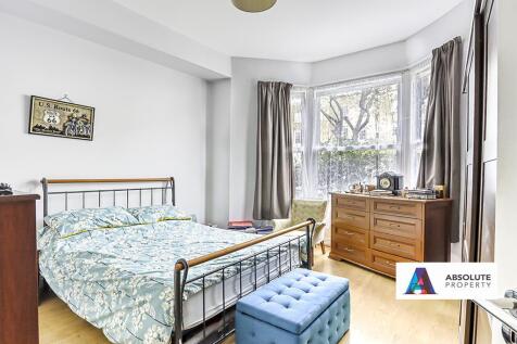 Bedroom 1.jpg
