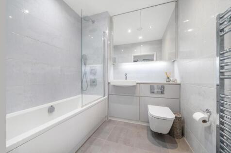 Bathroom.jpg