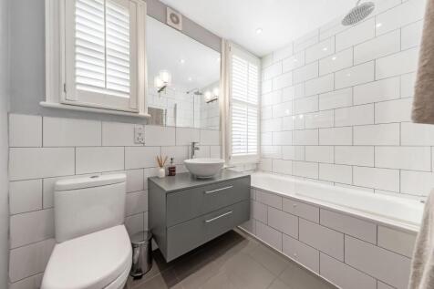Bathroom.jpg