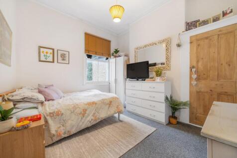 Bedroom 3.jpg
