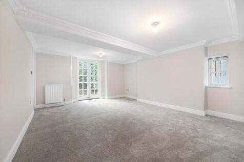 Bedroom 1.jpg