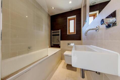 Bathroom.jpg