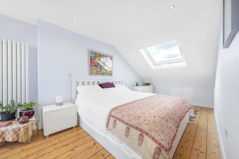 Bedroom (4).jpg