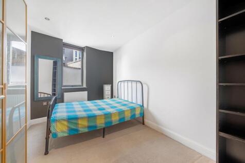 Bedroom 2.jpg