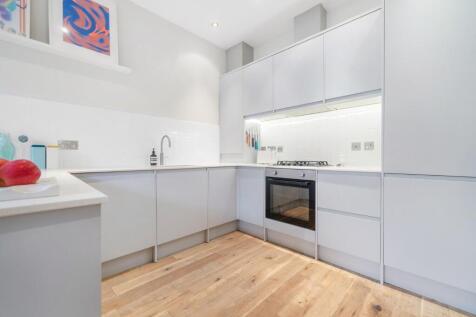 Kitchen (2).jpg
