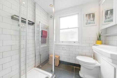 Bathroom.JPG