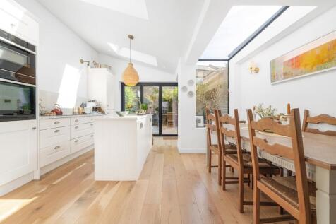 Kitchen.jpg