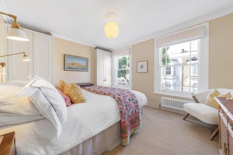 Principal Bedroom.jpg