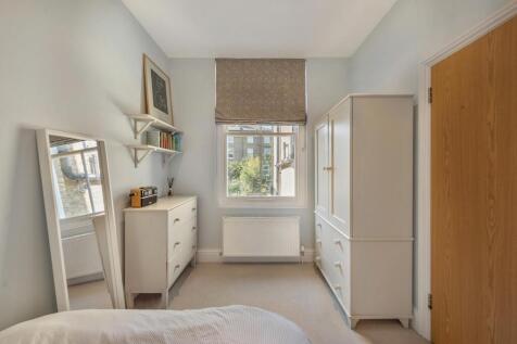 Bedroom (3).jpg