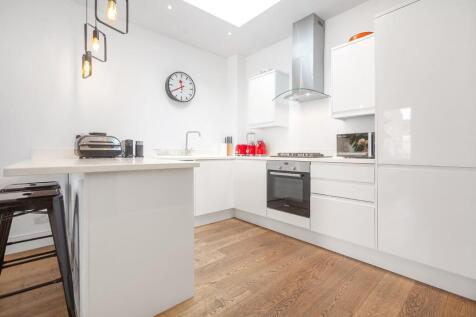 Kitchen.JPG