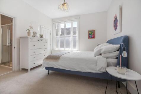 Bedroom 1.JPG