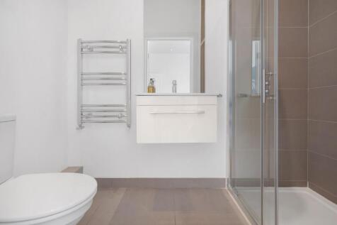 Ensuite.JPG